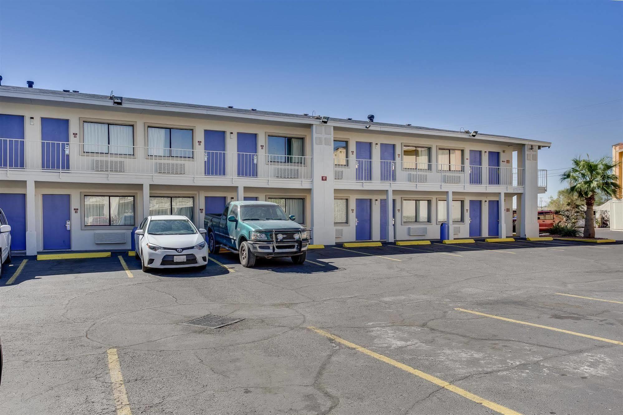 Motel 6-El Paso, Tx - West Exterior photo