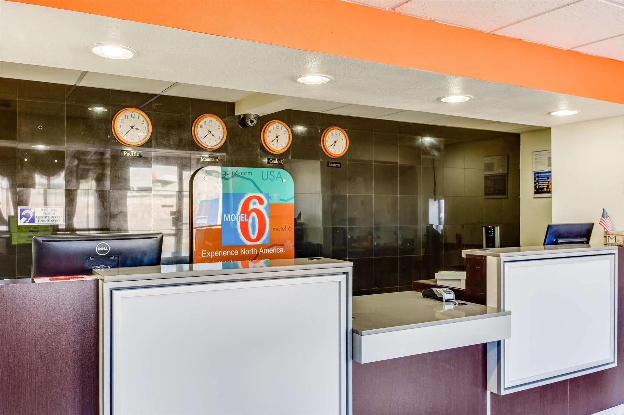 Motel 6-El Paso, Tx - West Exterior photo