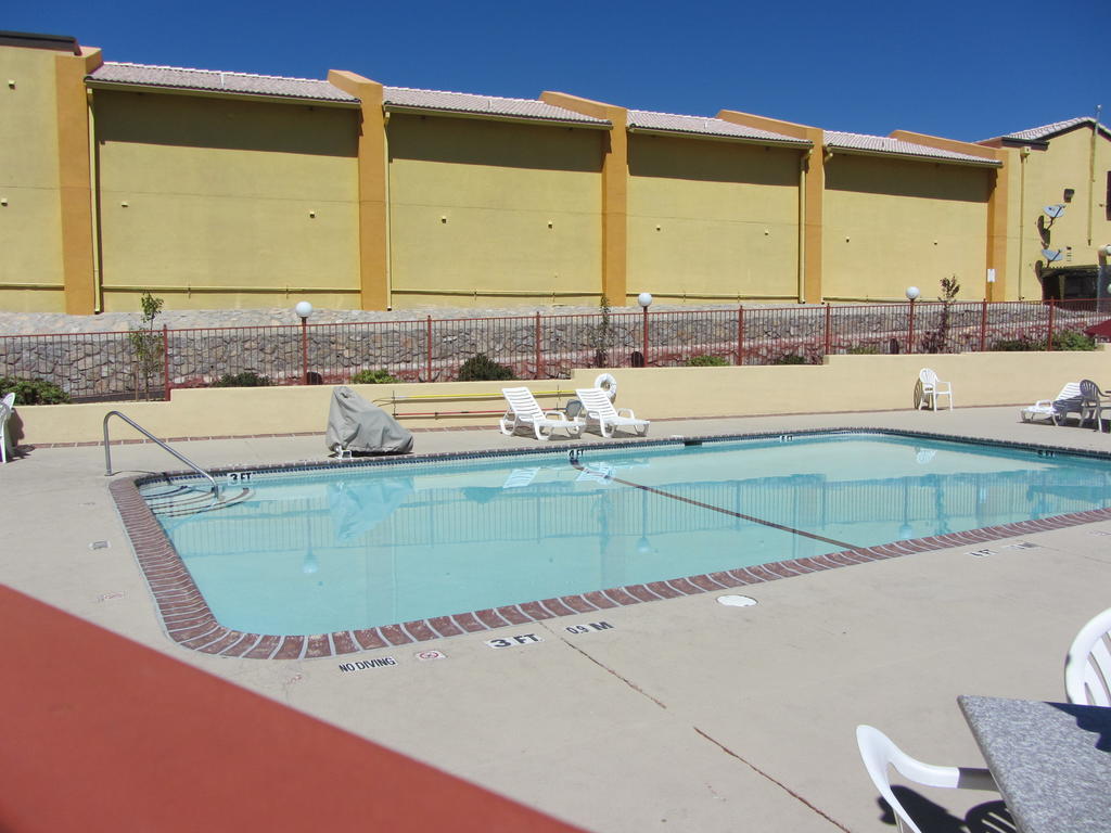 Motel 6-El Paso, Tx - West Exterior photo